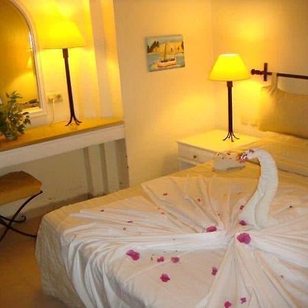 Hotel Flamingo Beach Mezraia Dış mekan fotoğraf